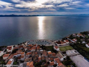 Apartment Milin by the sea-Zadar